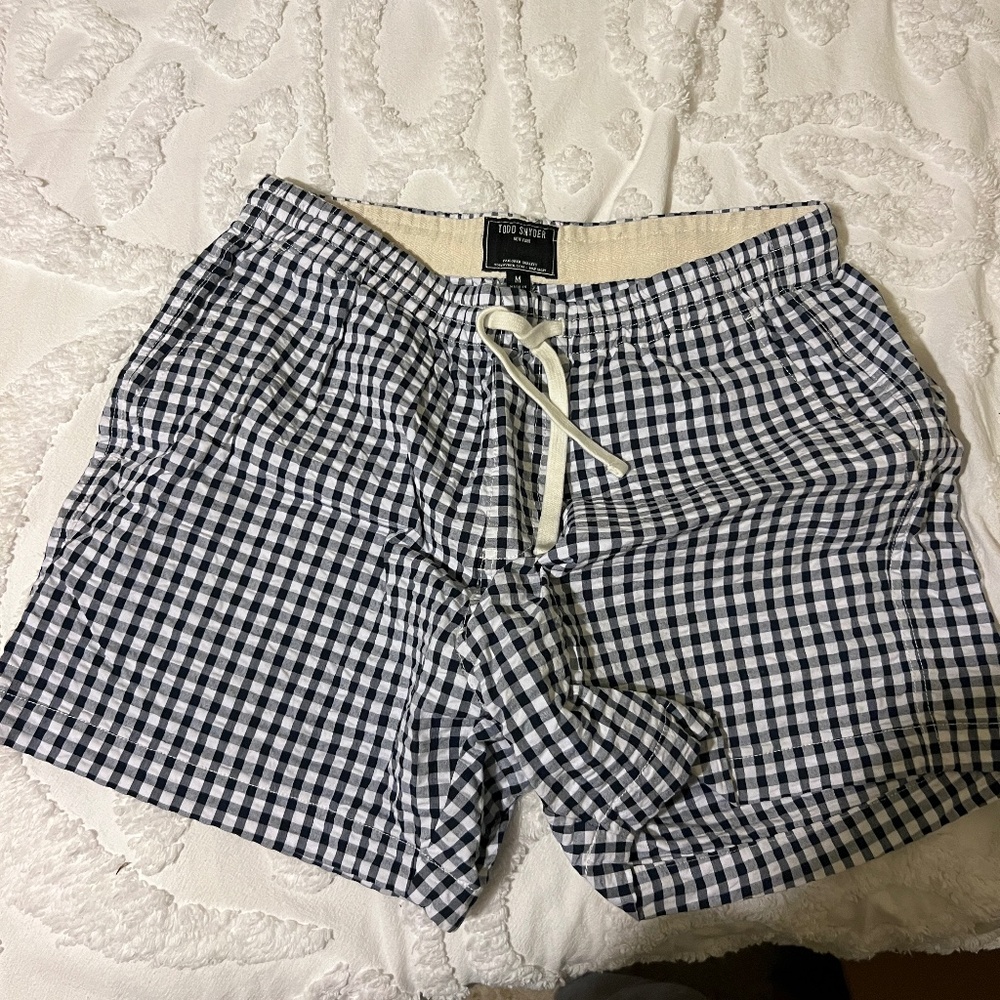 Todd Snyder Checkered 5" Seersucker Weekend Short Checkered